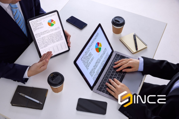 LinkedIn Ads en Ecuador: clics de gerentes a $2 USD mientras tu competencia gasta en Facebook